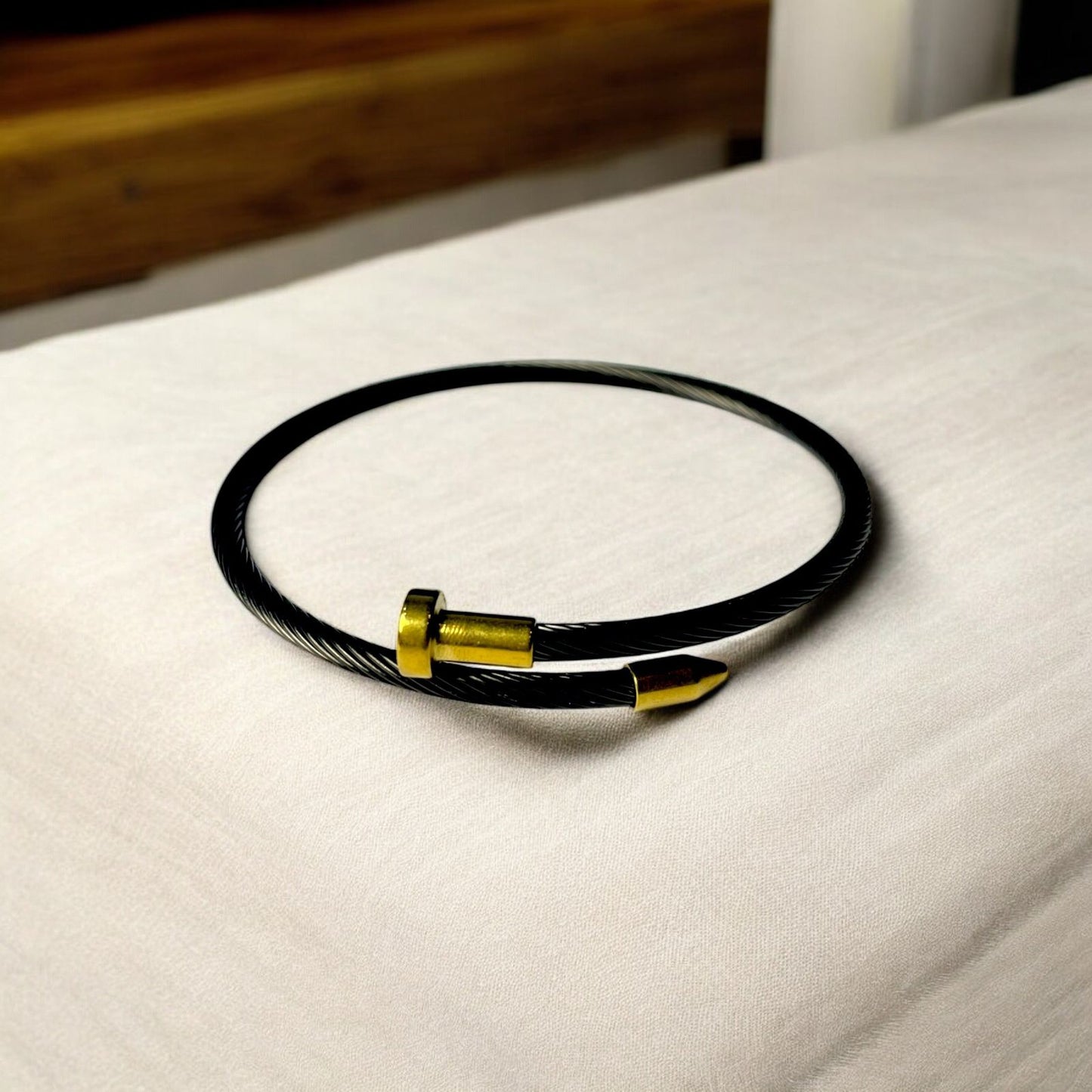 Minimal Nail Cuff