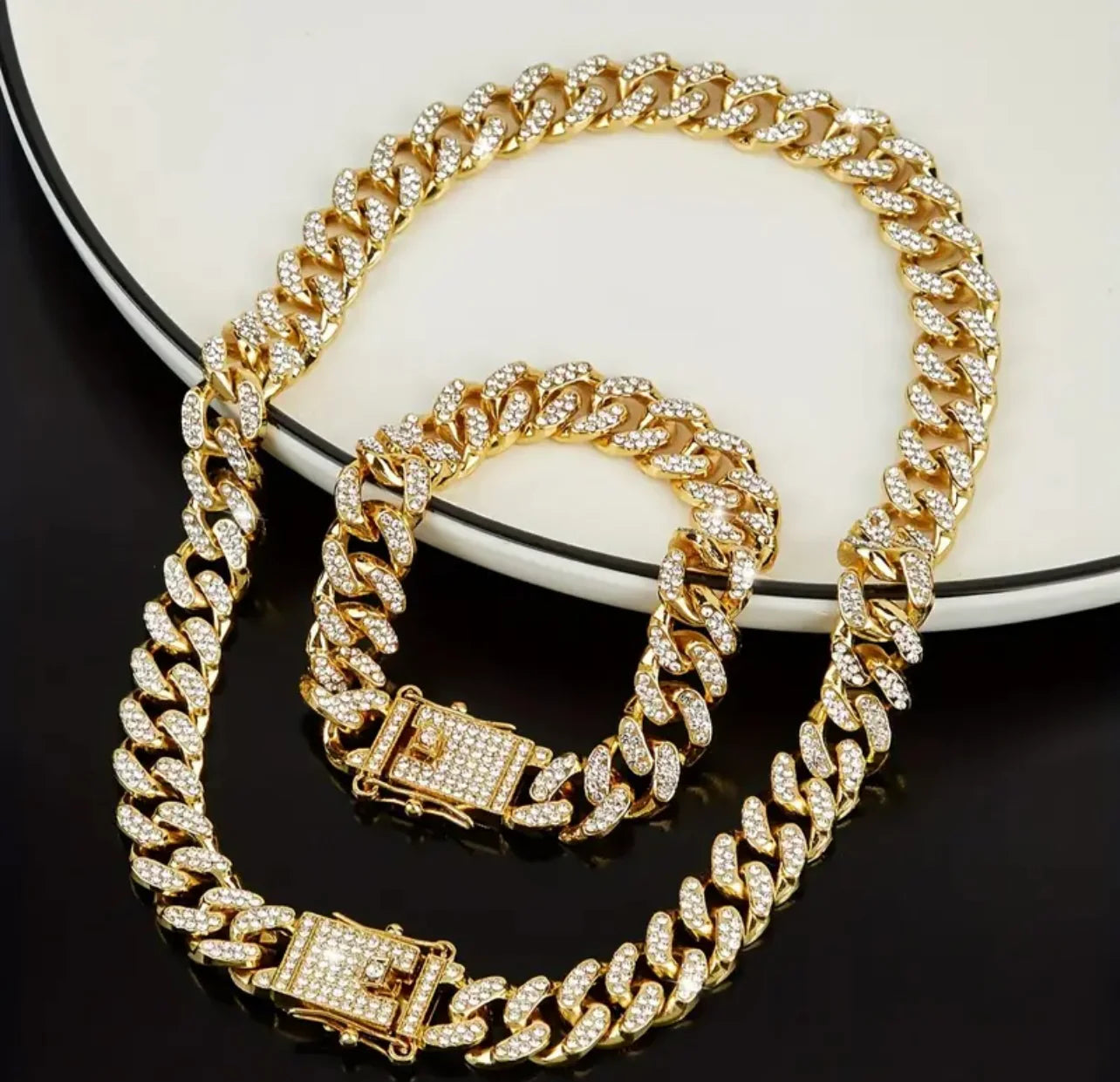 ICONIC CUBAN CHAIN AND BRACELET
