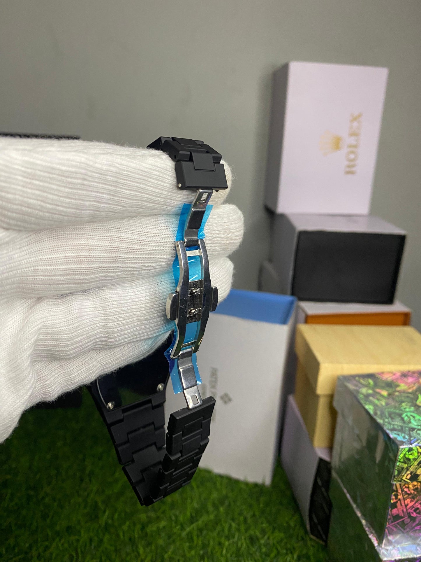 Arabic Aura Watch
