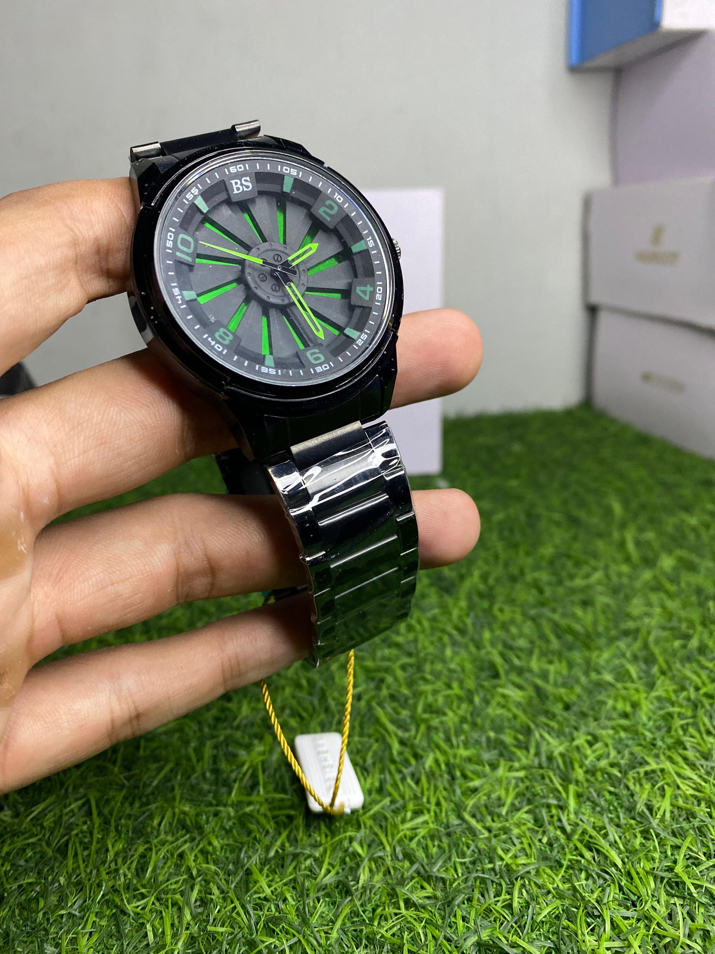 ROTATING WHEEL RIM WATCH