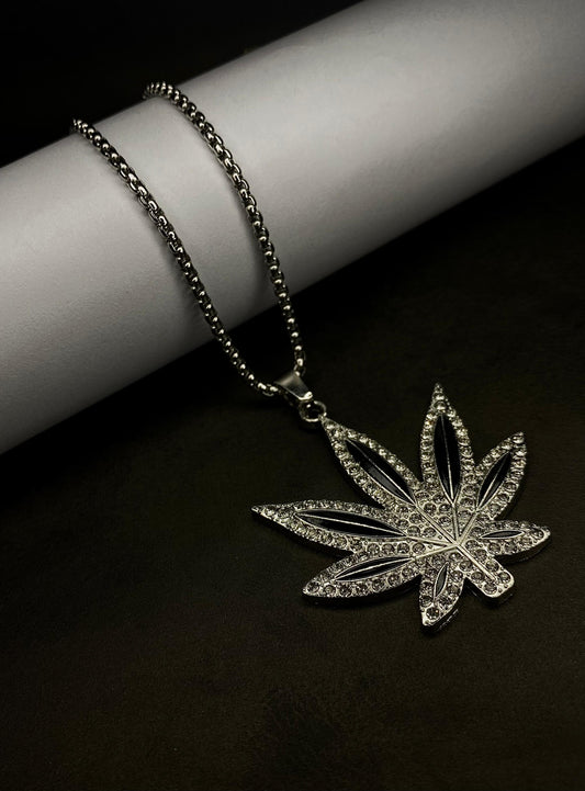 DIAMOND LEAF PENDANT